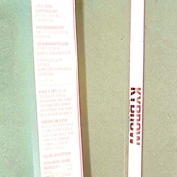 NEW! KYLIE JENNER Kybrow Pencil in 004 Medium Brown - Picture 3 of 3